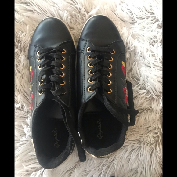 Pretty Sneakers - Picture 1 of 5